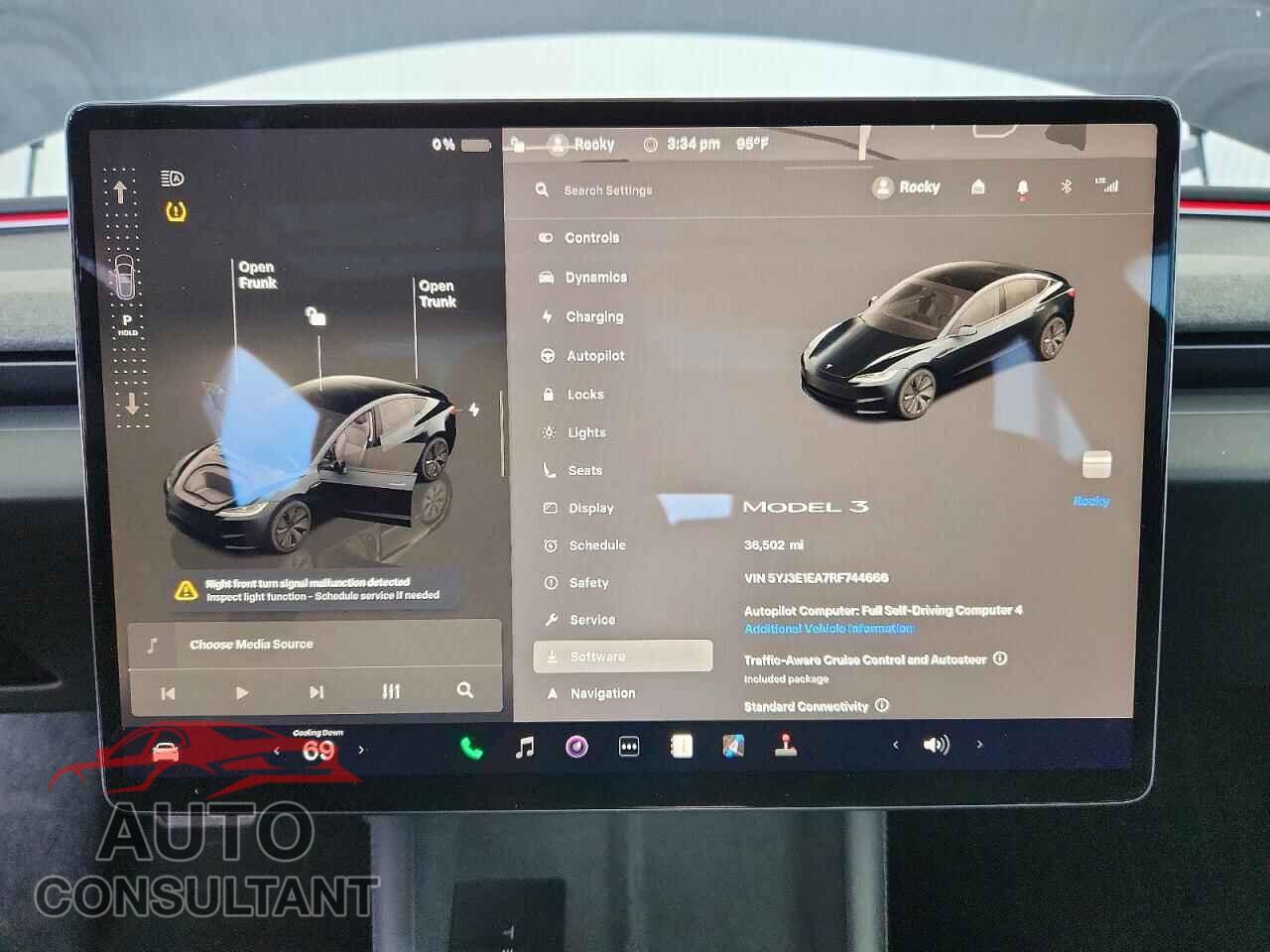 TESLA MODEL 3 2024 - 5YJ3E1EA7RF744666