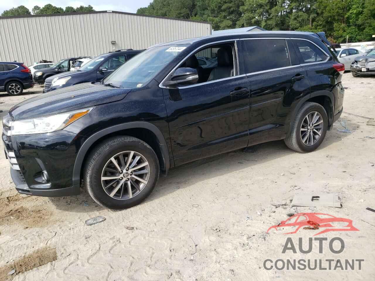 TOYOTA HIGHLANDER 2018 - 5TDJZRFHXJS560134