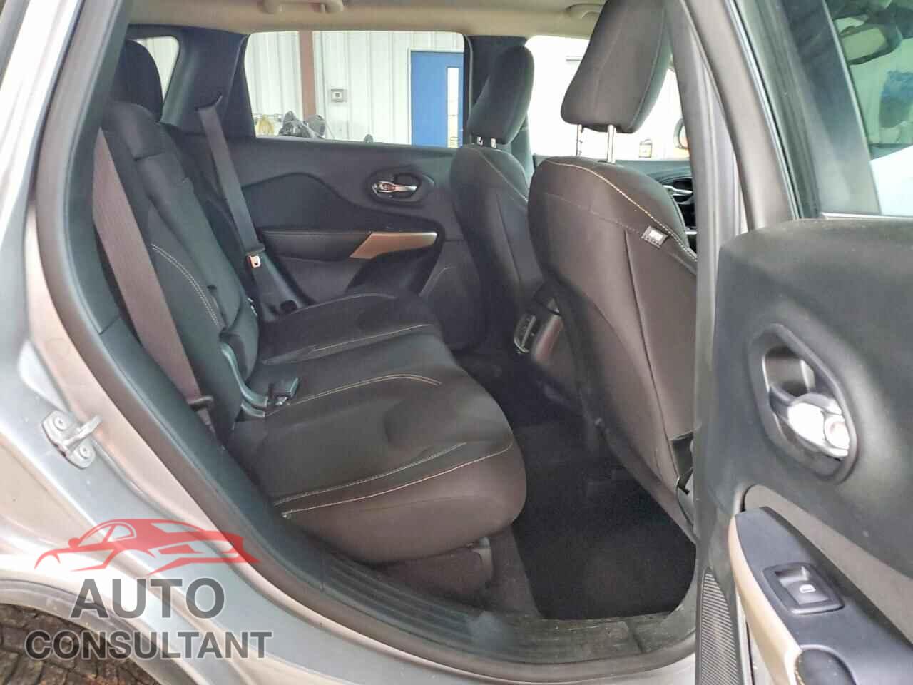 JEEP CHEROKEE 2017 - 1C4PJMCS3HW612332