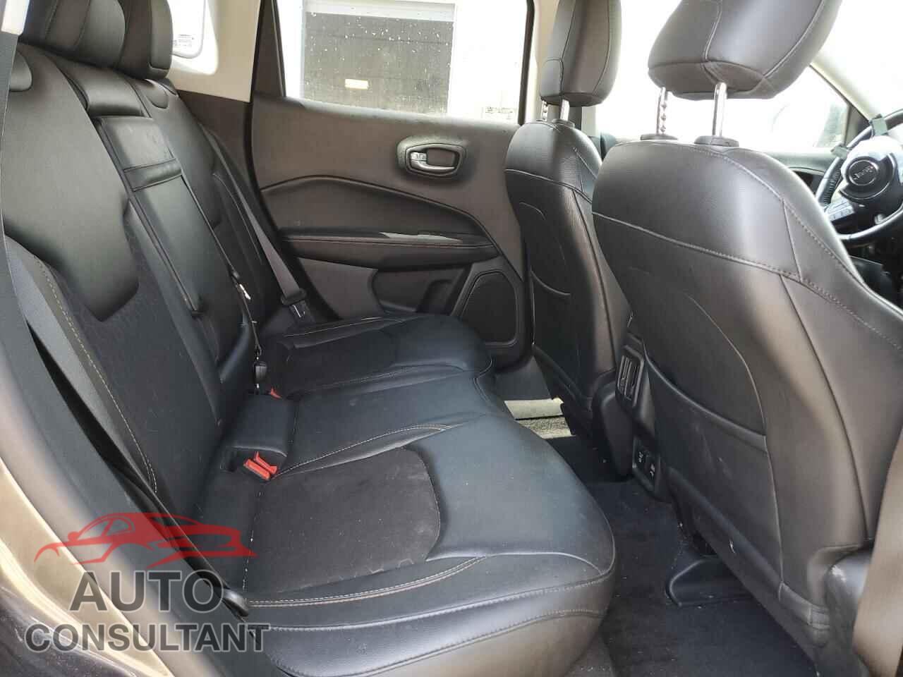 JEEP COMPASS 2018 - 3C4NJCBB5JT309079