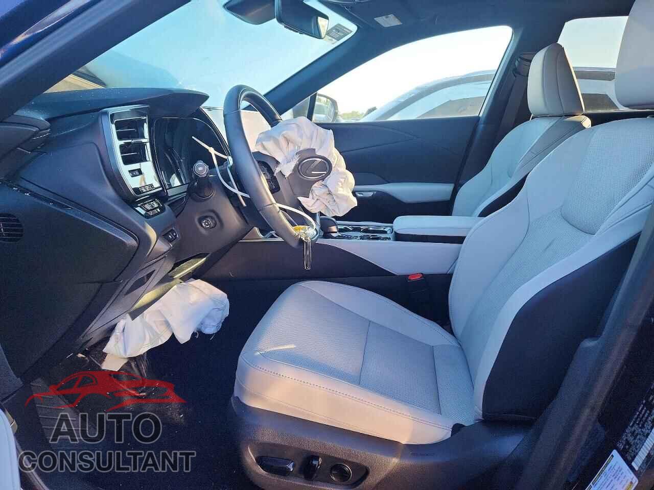 LEXUS UNKNOWN 2024 - 2T2BBMCA8RC038167