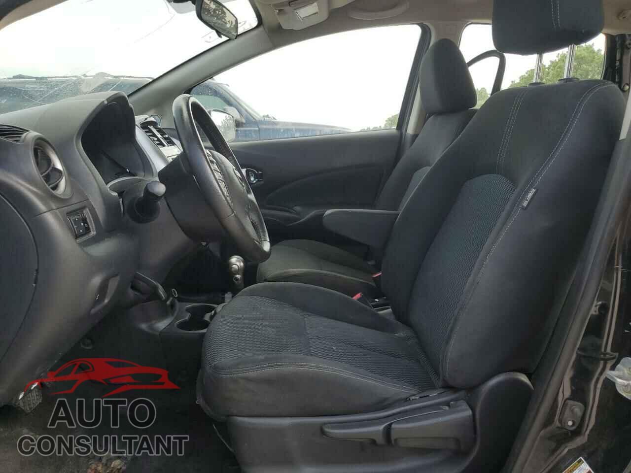 NISSAN VERSA 2017 - 3N1CE2CP3HL352106