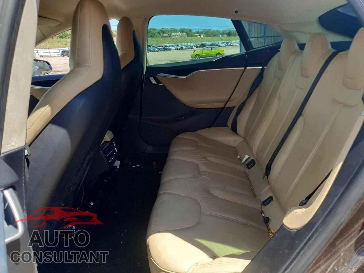 TESLA MODEL S 2013 - 5YJSA1DNXDFP06823