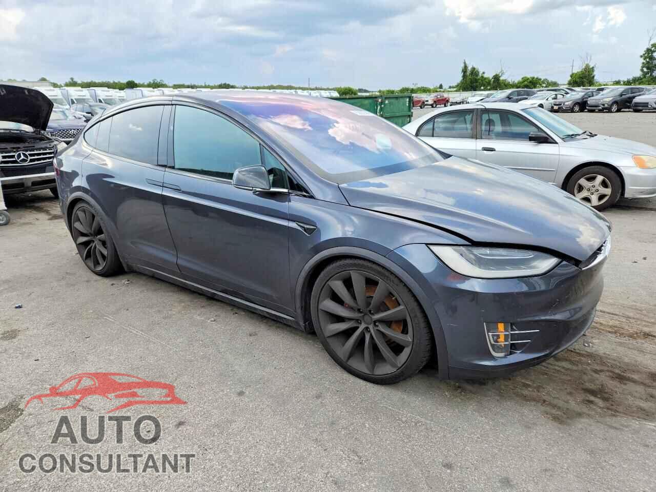 TESLA MODEL X 2017 - 5YJXCDE43HF059615