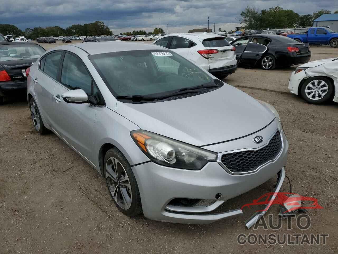 KIA FORTE 2016 - KNAFX4A82G5473491