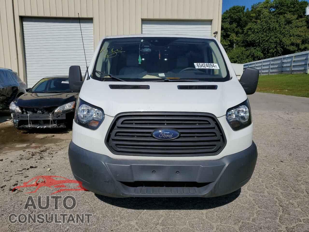 FORD TRANSIT 2018 - 1FTYR2YM8JKA77474