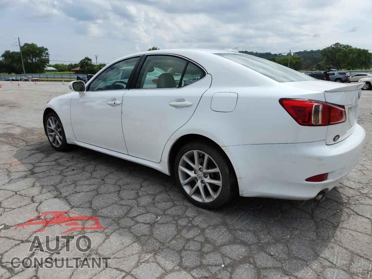 LEXUS IS 2011 - JTHCF5C25B5046367