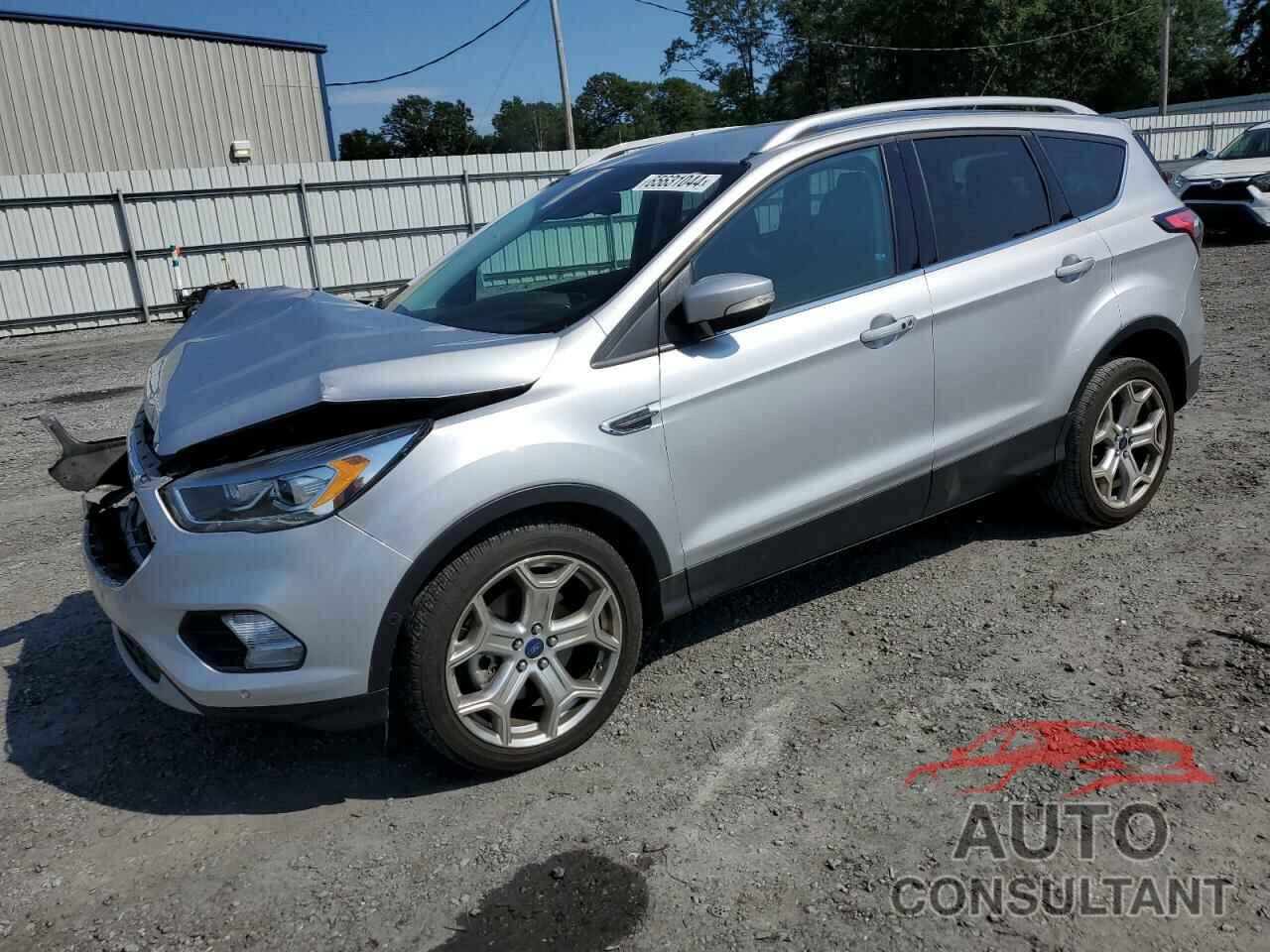 FORD ESCAPE 2017 - 1FMCU0J95HUB85547