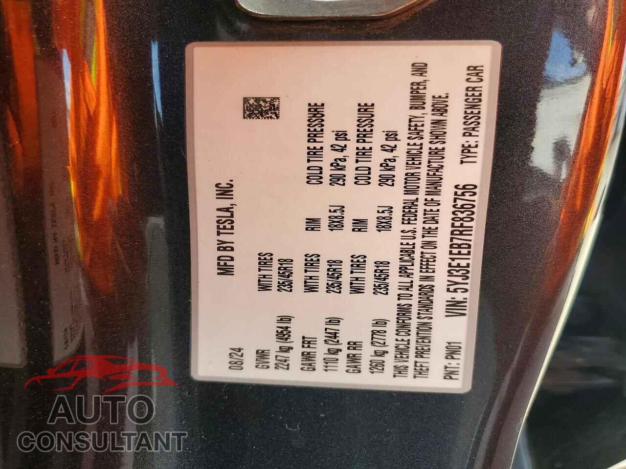 TESLA MODEL 3 2024 - 5YJ3E1EB7RF836756
