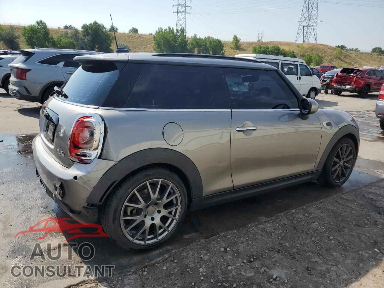 MINI COOPER 2017 - WMWXP5C39H2F61682