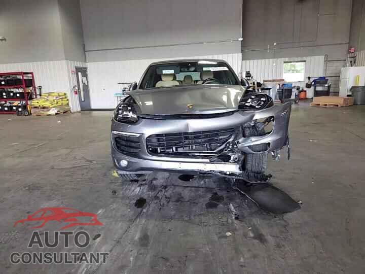PORSCHE CAYENNE 2016 - WP1AA2A20GKA36250