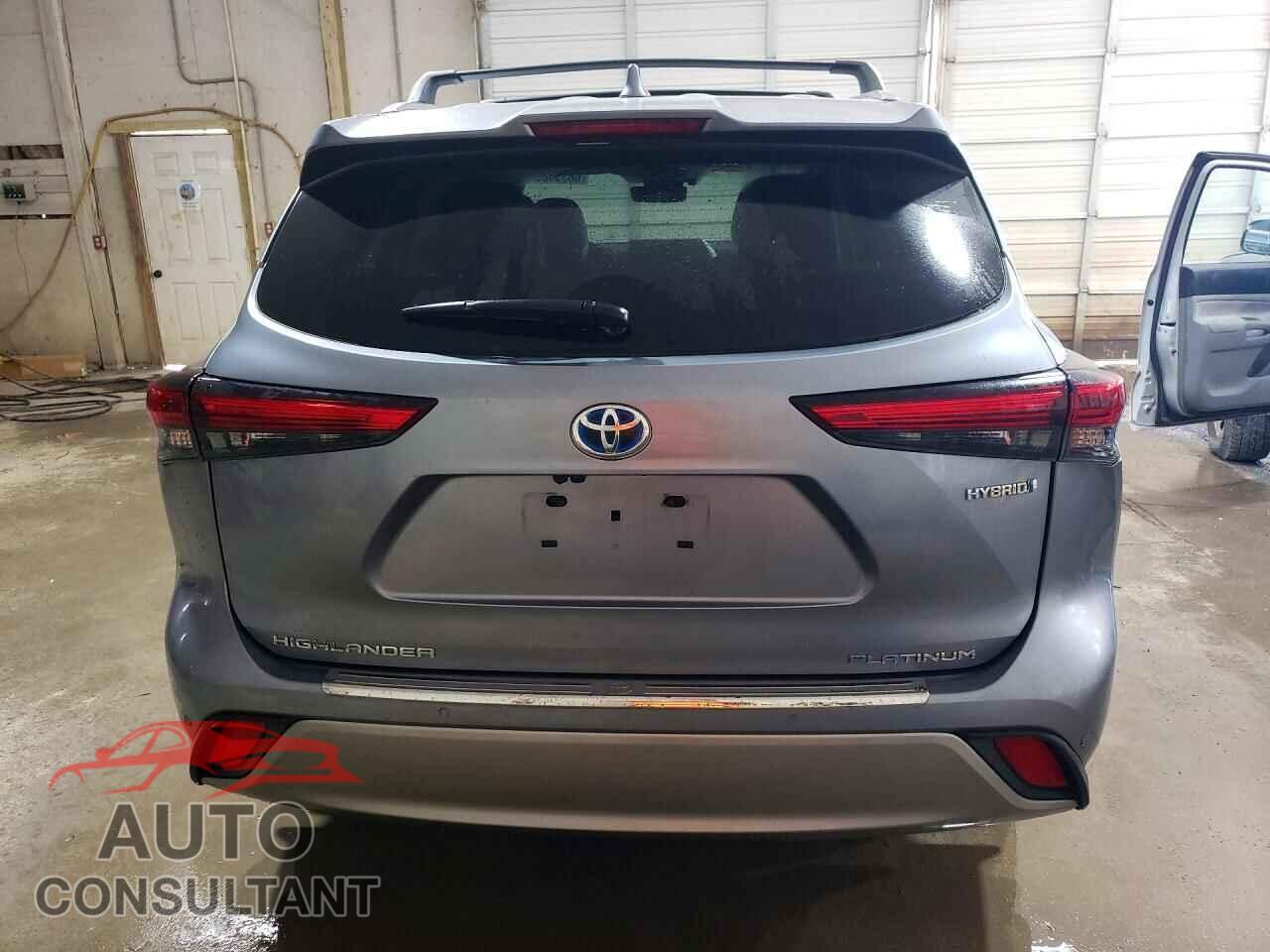 TOYOTA HIGHLANDER 2021 - 5TDEBRCH5MS037585