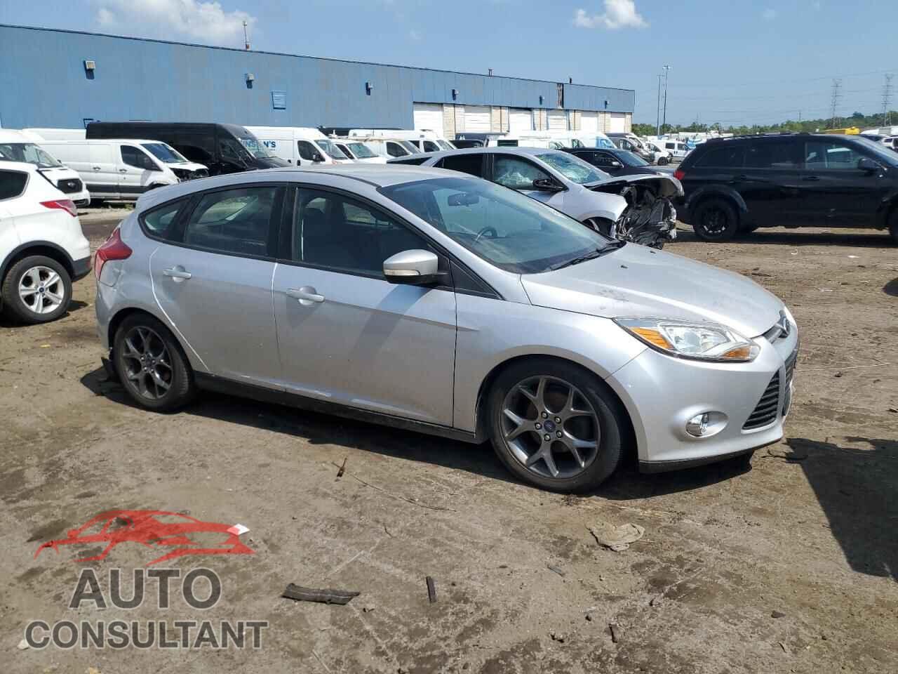 FORD FOCUS 2014 - 1FADP3K26EL108132