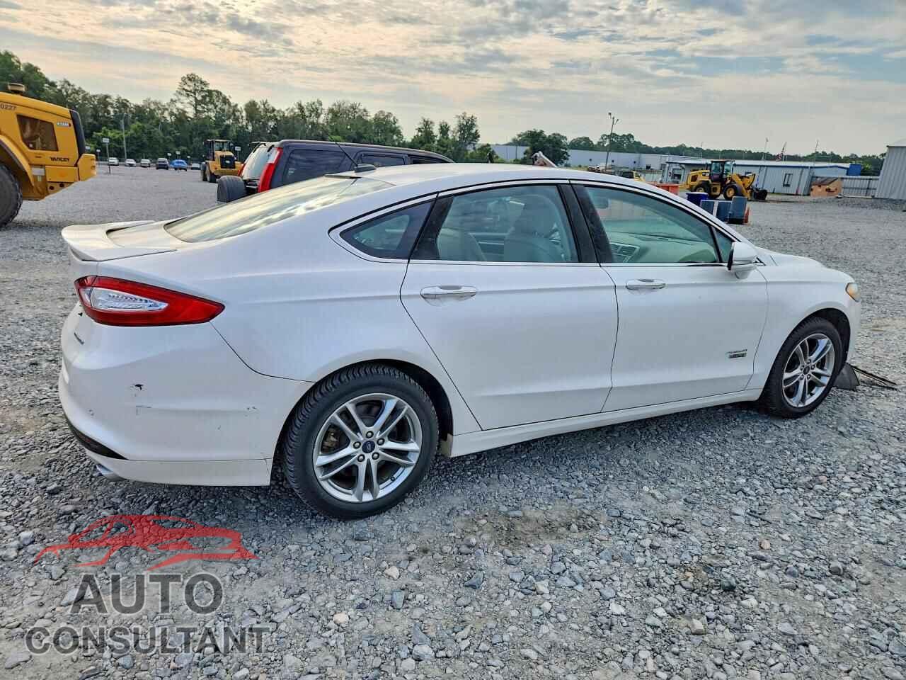 FORD FUSION 2015 - 3FA6P0SU3FR299925