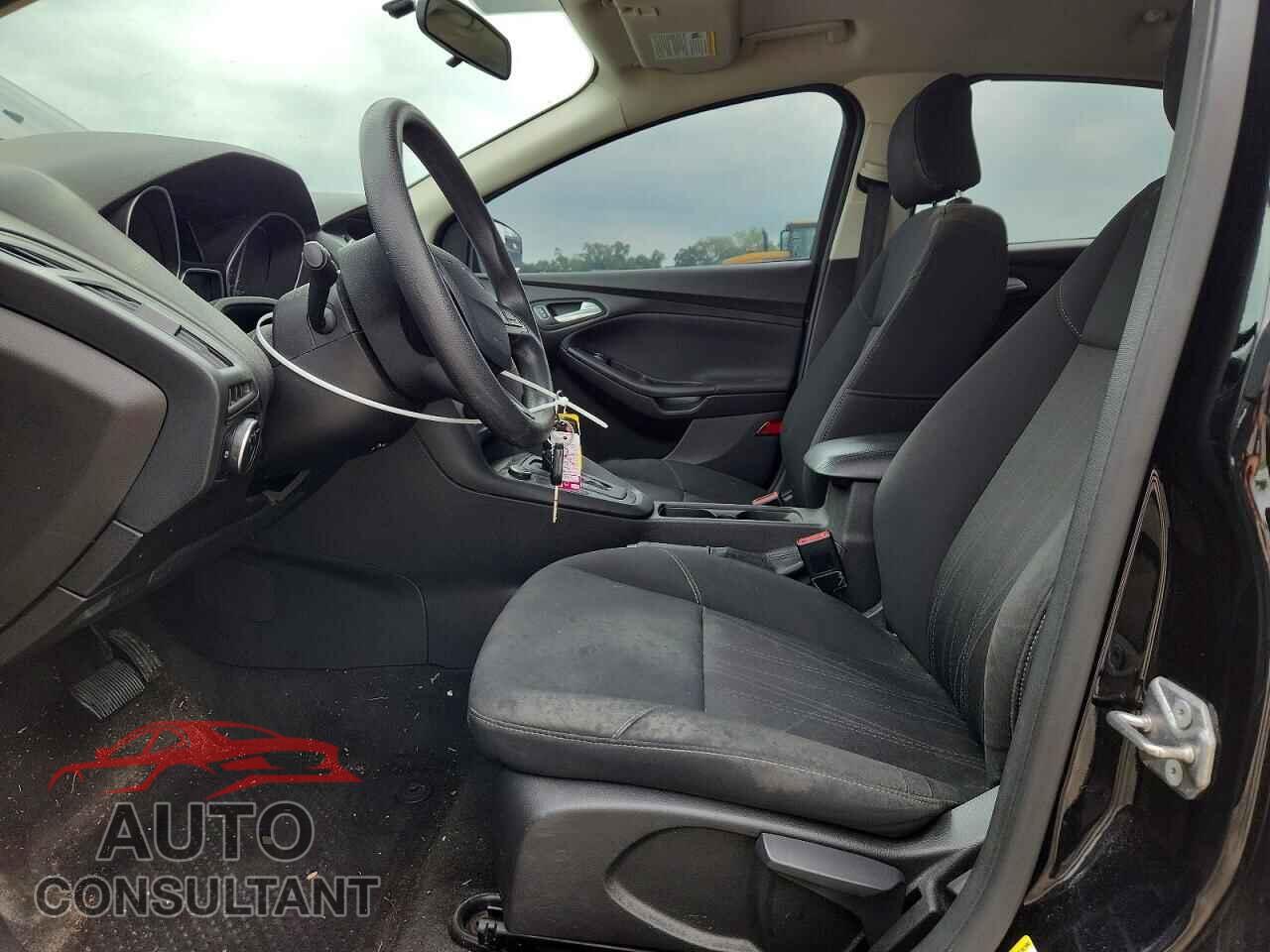 FORD FOCUS 2016 - 1FADP3F29GL250794