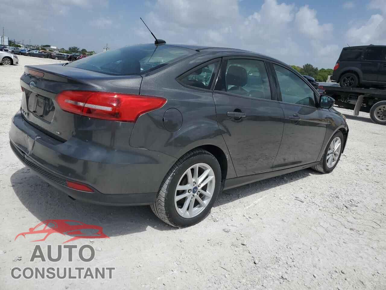 FORD FOCUS 2018 - 1FADP3F25JL245454