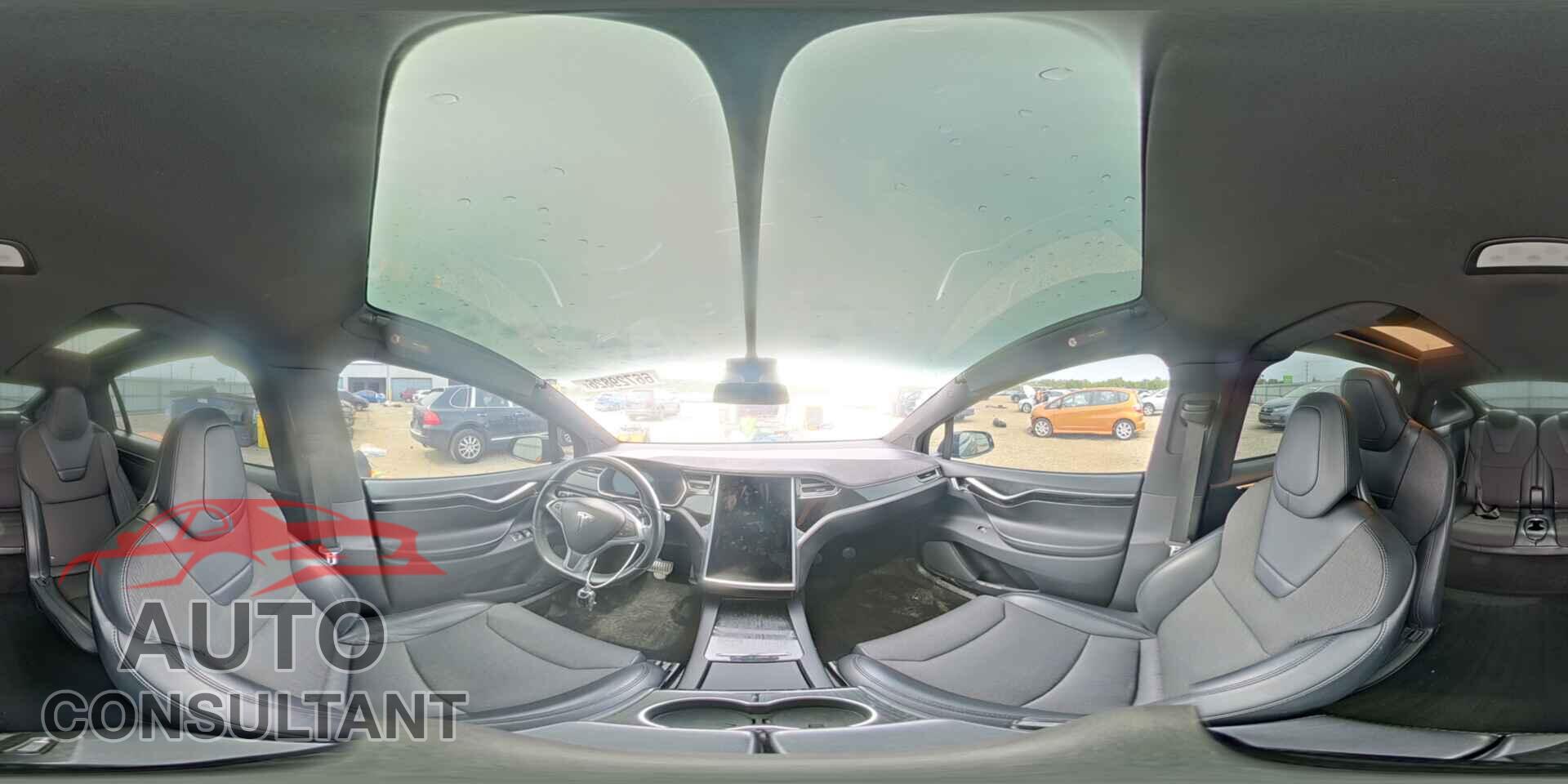 TESLA MODEL X 2017 - 5YJXCBE27HF048748