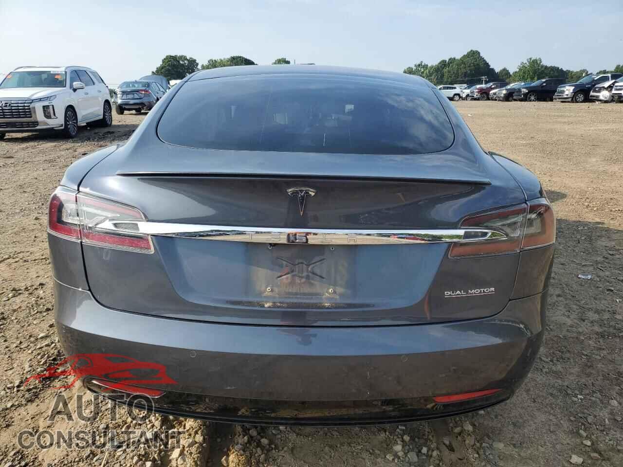TESLA MODEL S 2019 - 5YJSA1E41KF313599