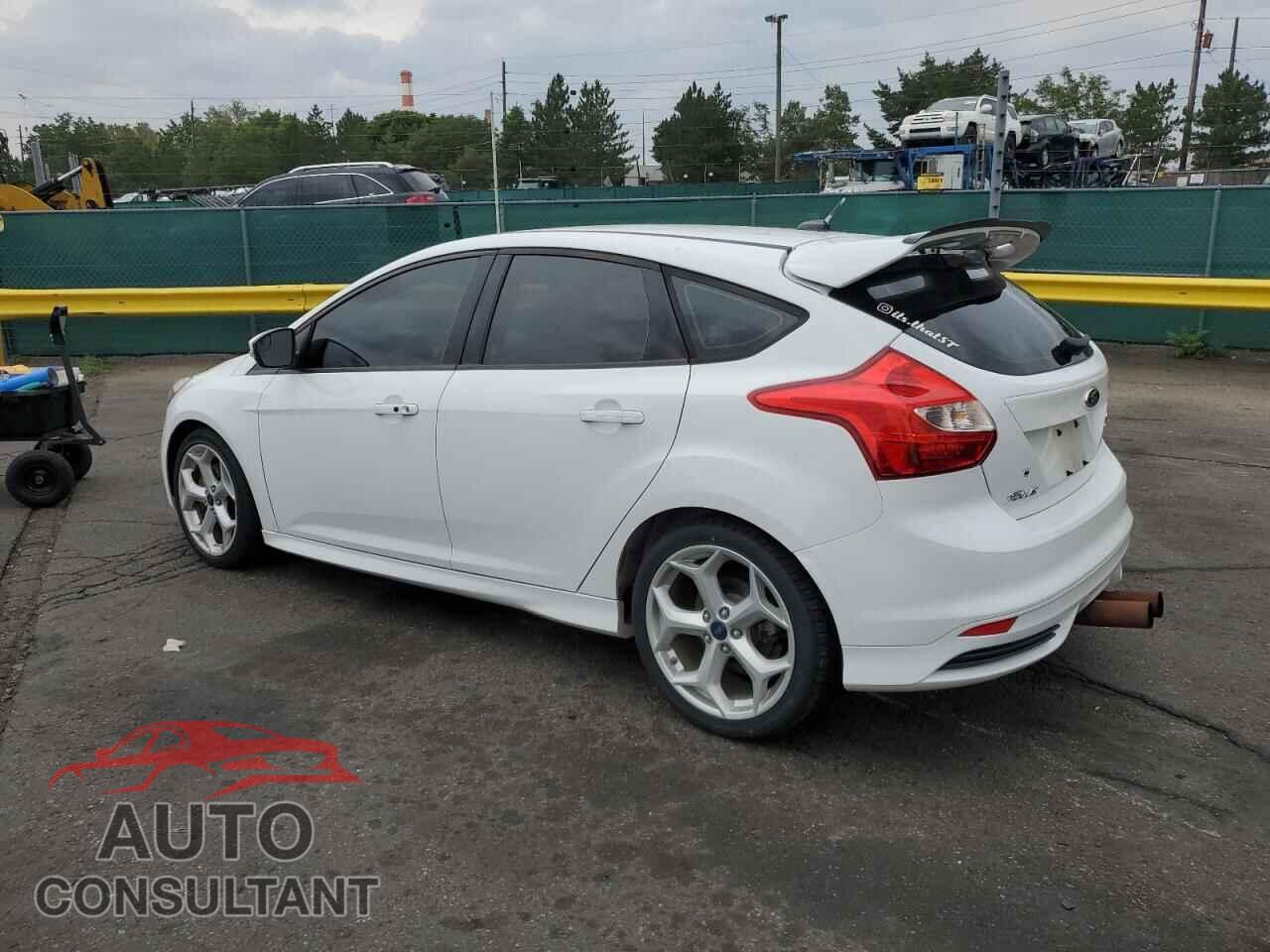 FORD FOCUS 2014 - 1FADP3L97EL330271