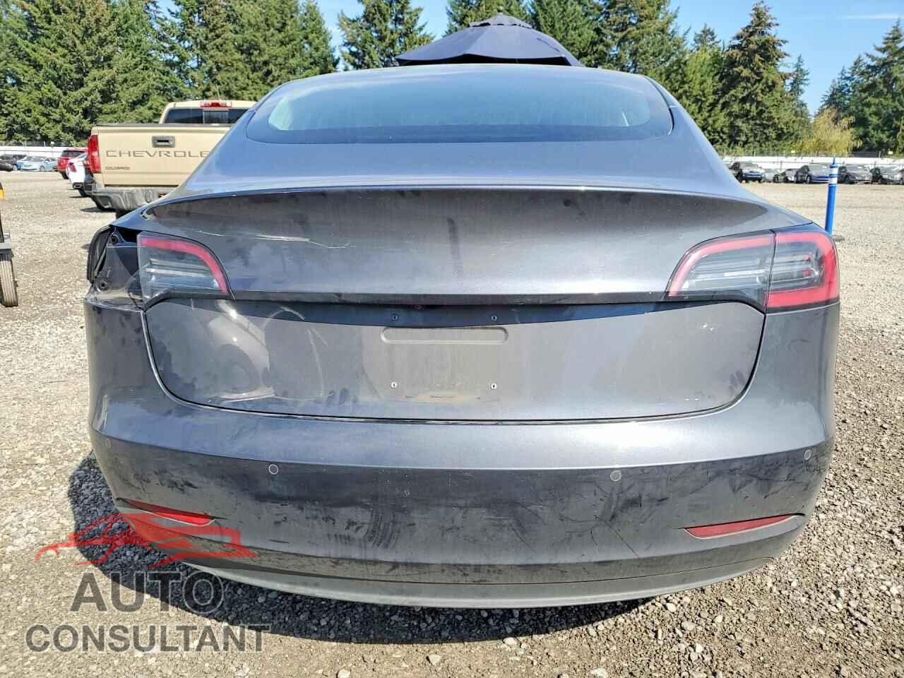 TESLA MODEL 3 2018 - 5YJ3E1EB8JF094145