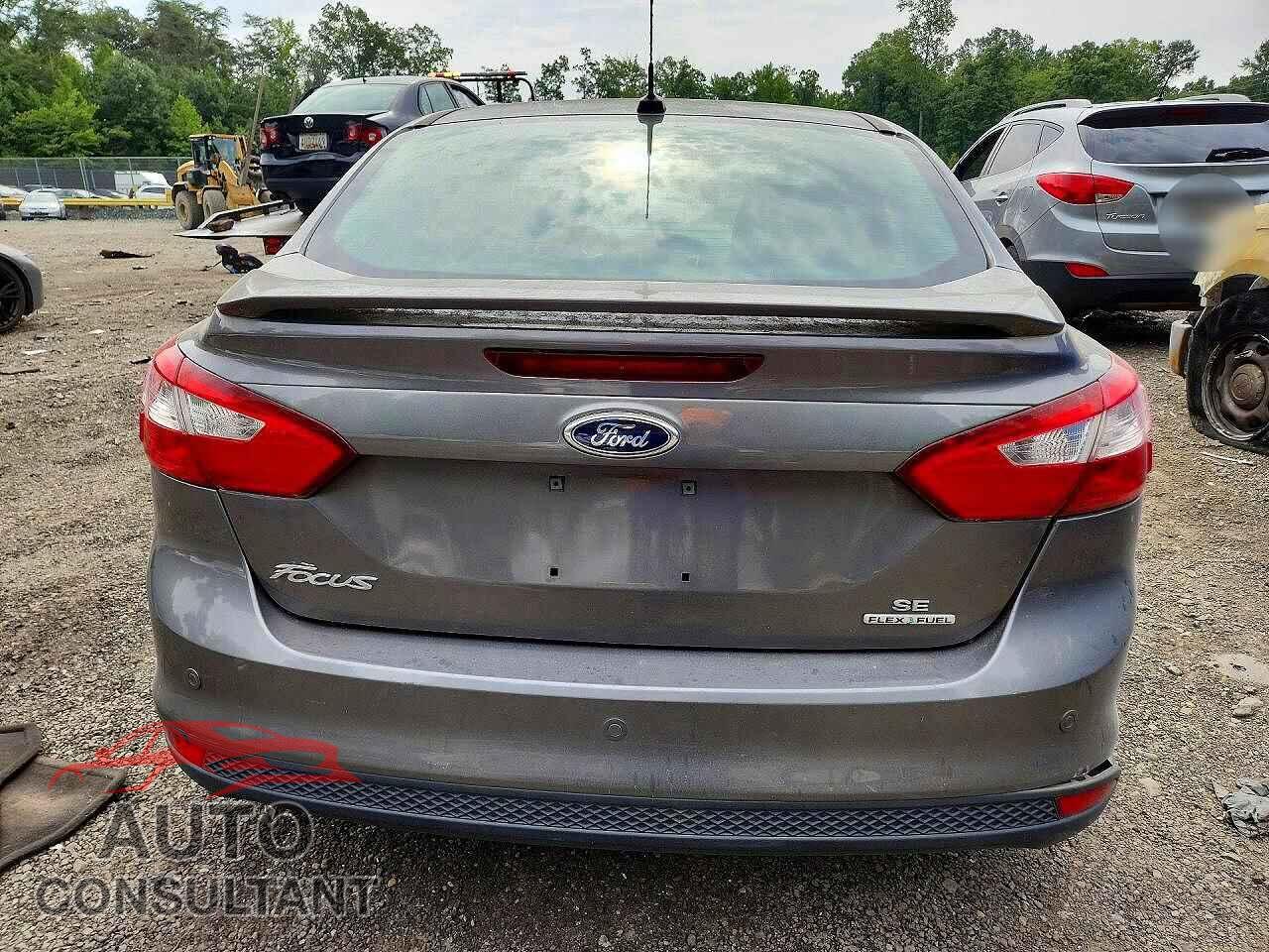 FORD FOCUS 2014 - 1FADP3F26EL292126
