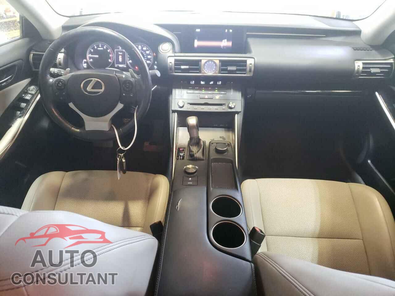 LEXUS IS 2016 - JTHBA1D21G5019451