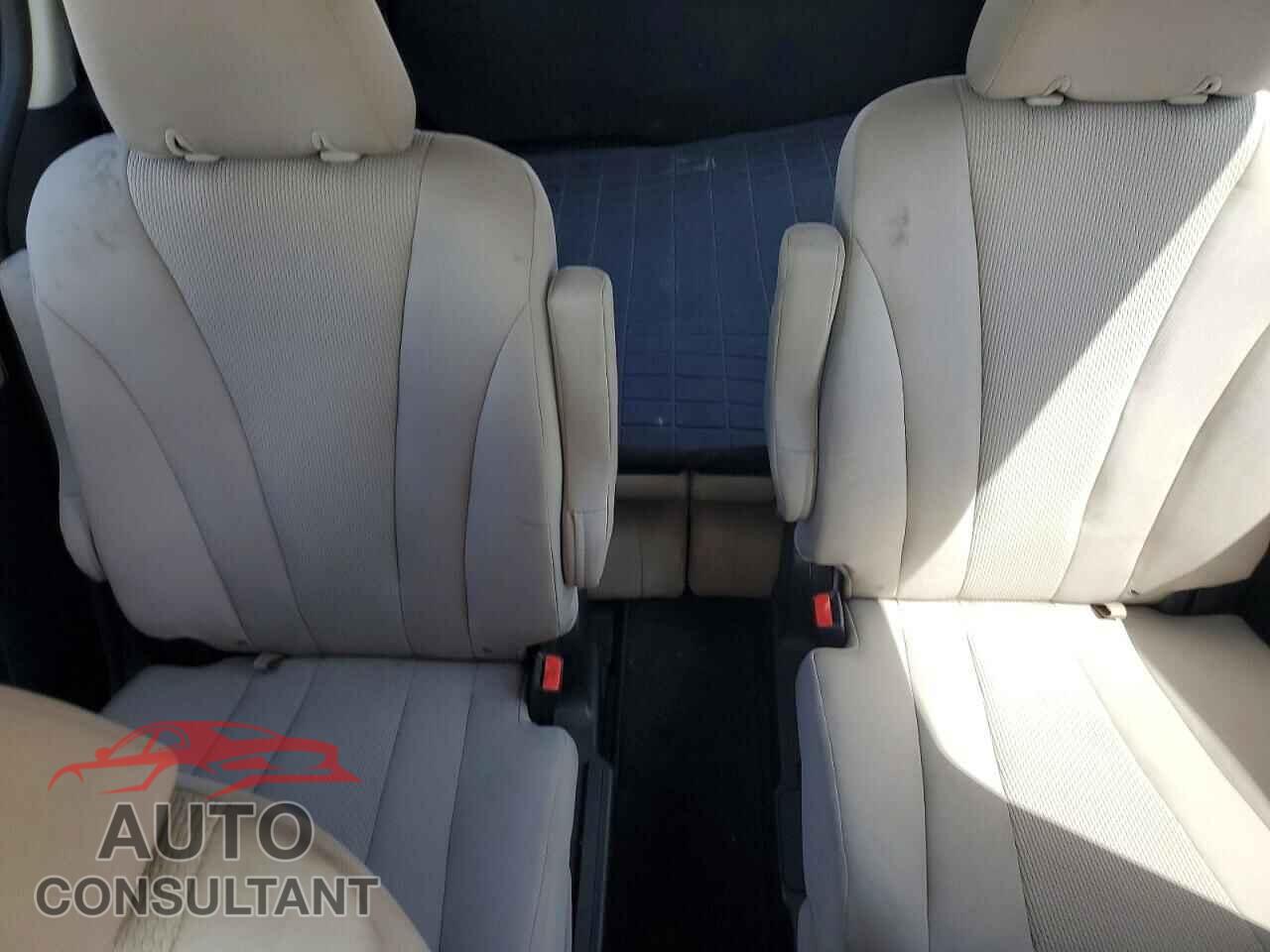 MAZDA 5 2014 - JM1CW2CL4E0165845