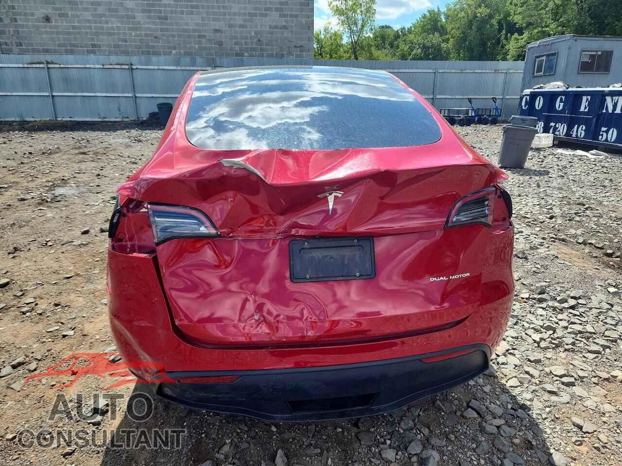 TESLA MODEL Y 2023 - 7SAYGDEE7PF893972