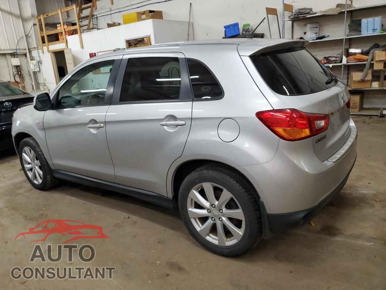 MITSUBISHI OUTLANDER 2013 - 4A4AR3AU4DE022503