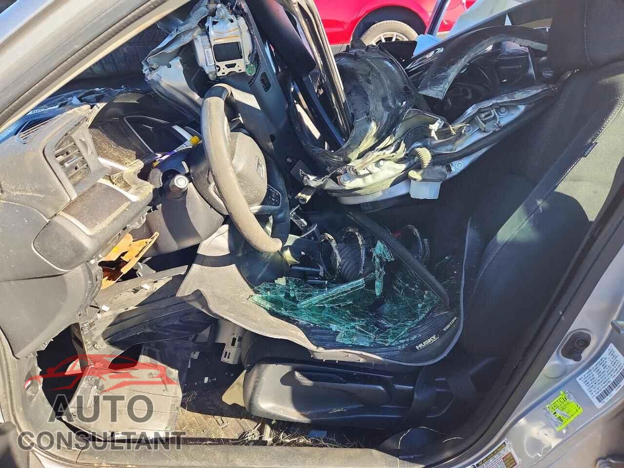 HONDA CIVIC 2017 - 2HGFC2F70HH527840