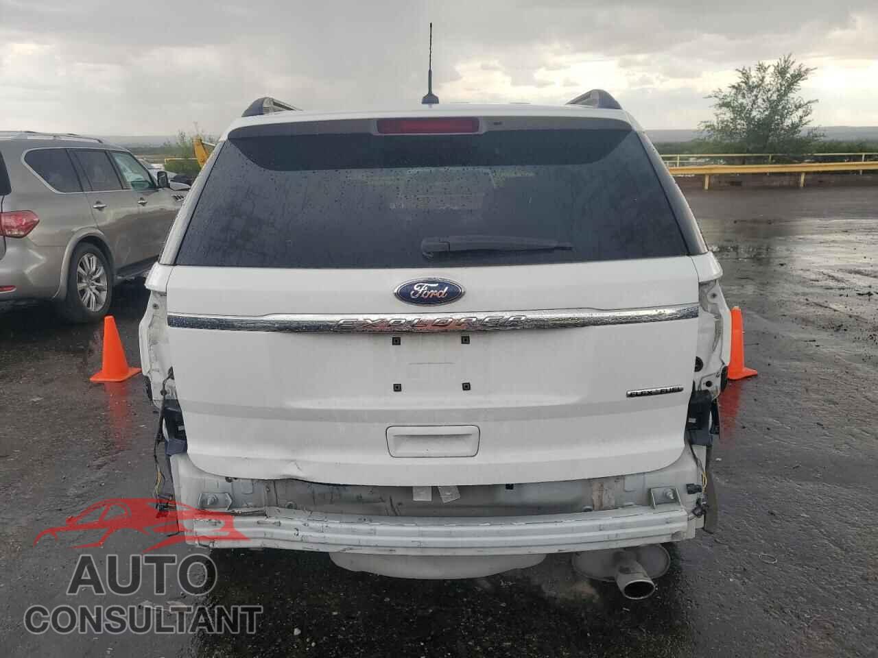 FORD EXPLORER 2014 - 1FM5K7B8XEGA08208