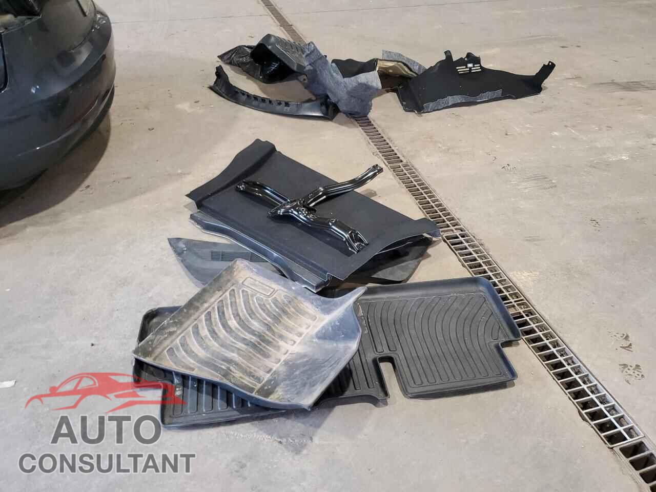 TESLA MODEL 3 2021 - 5YJ3E1EA4MF919481