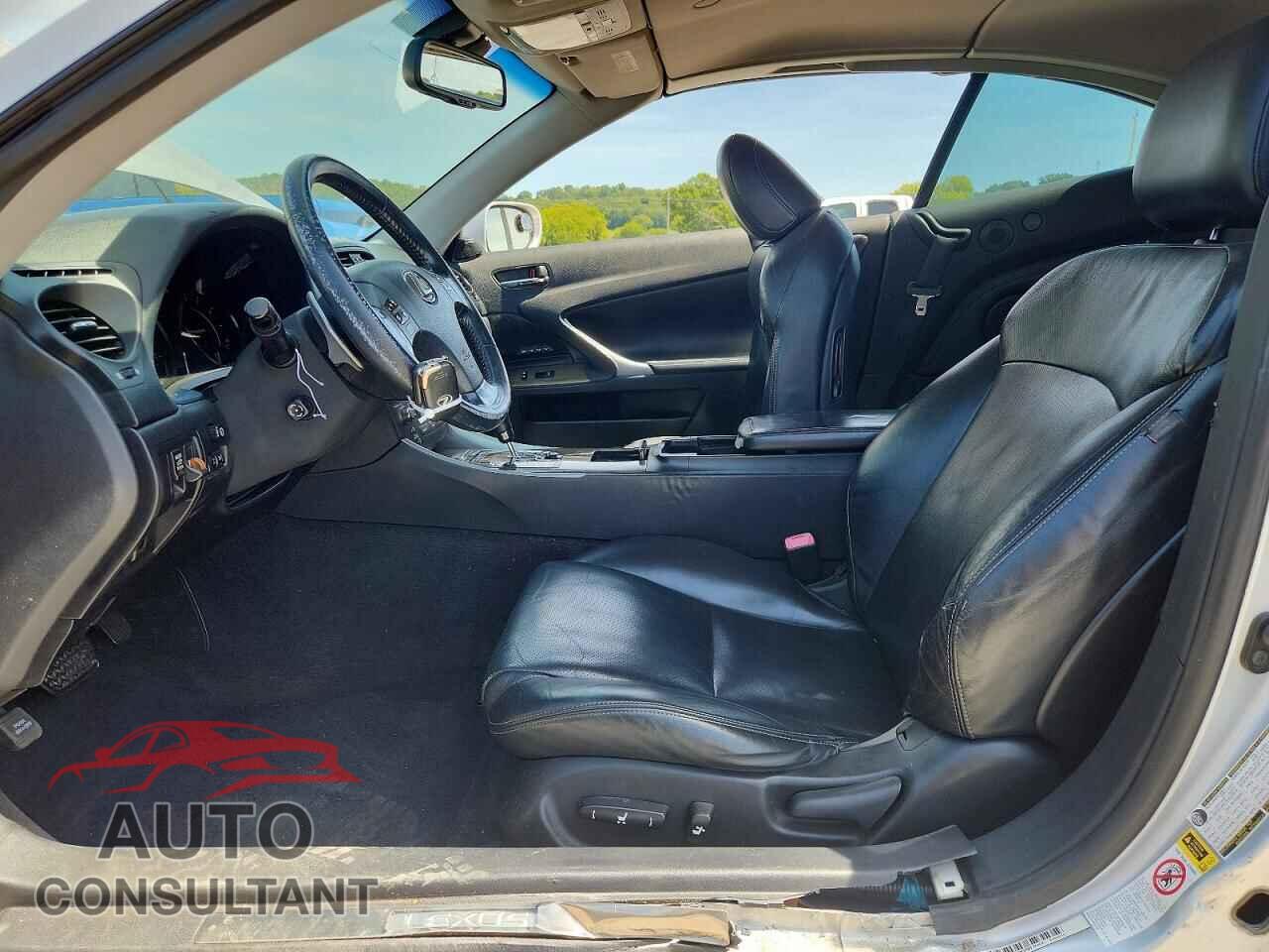 LEXUS IS 2010 - JTHFF2C22A2513451