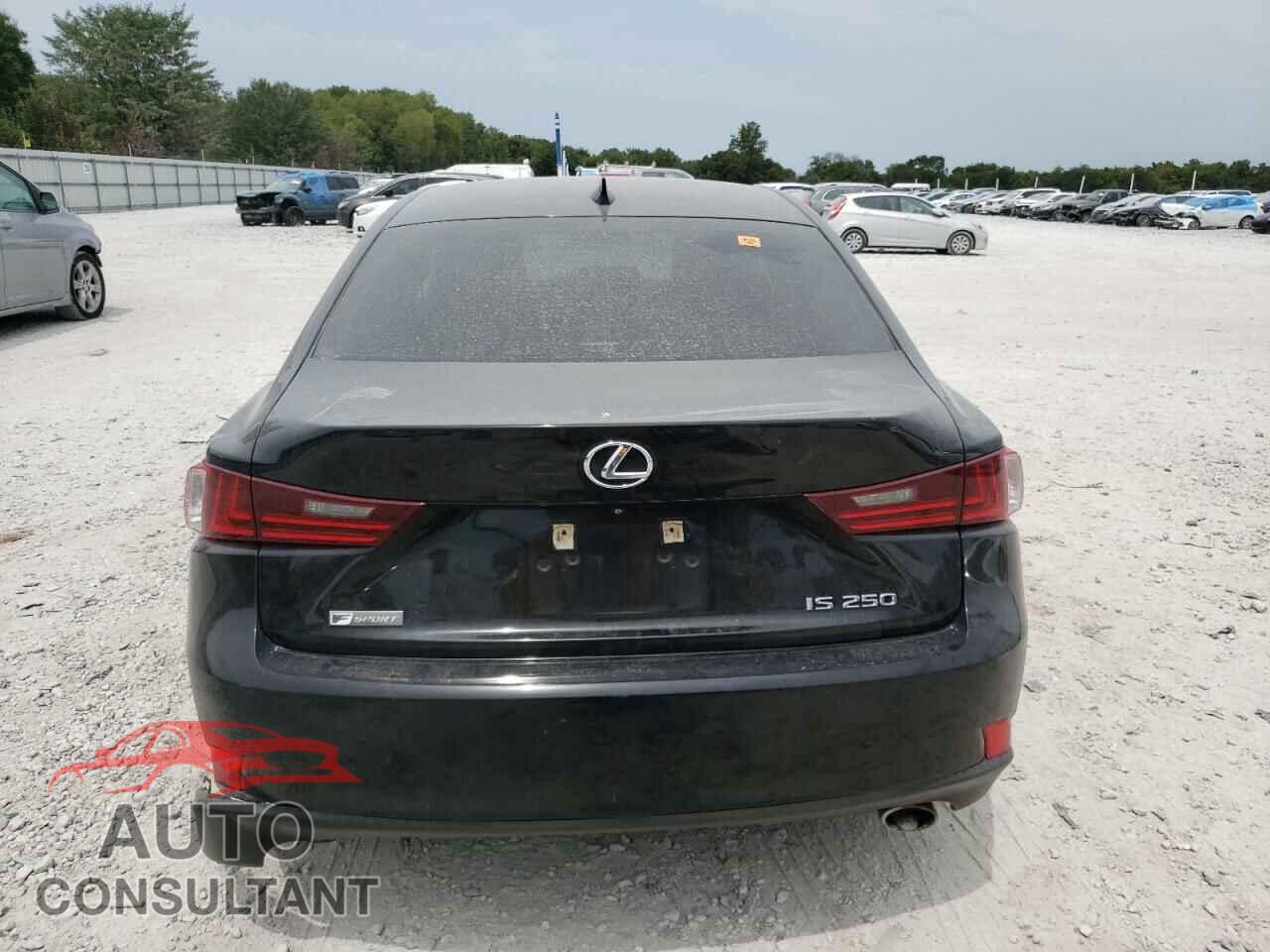 LEXUS IS 2015 - JTHBF1D24F5052623