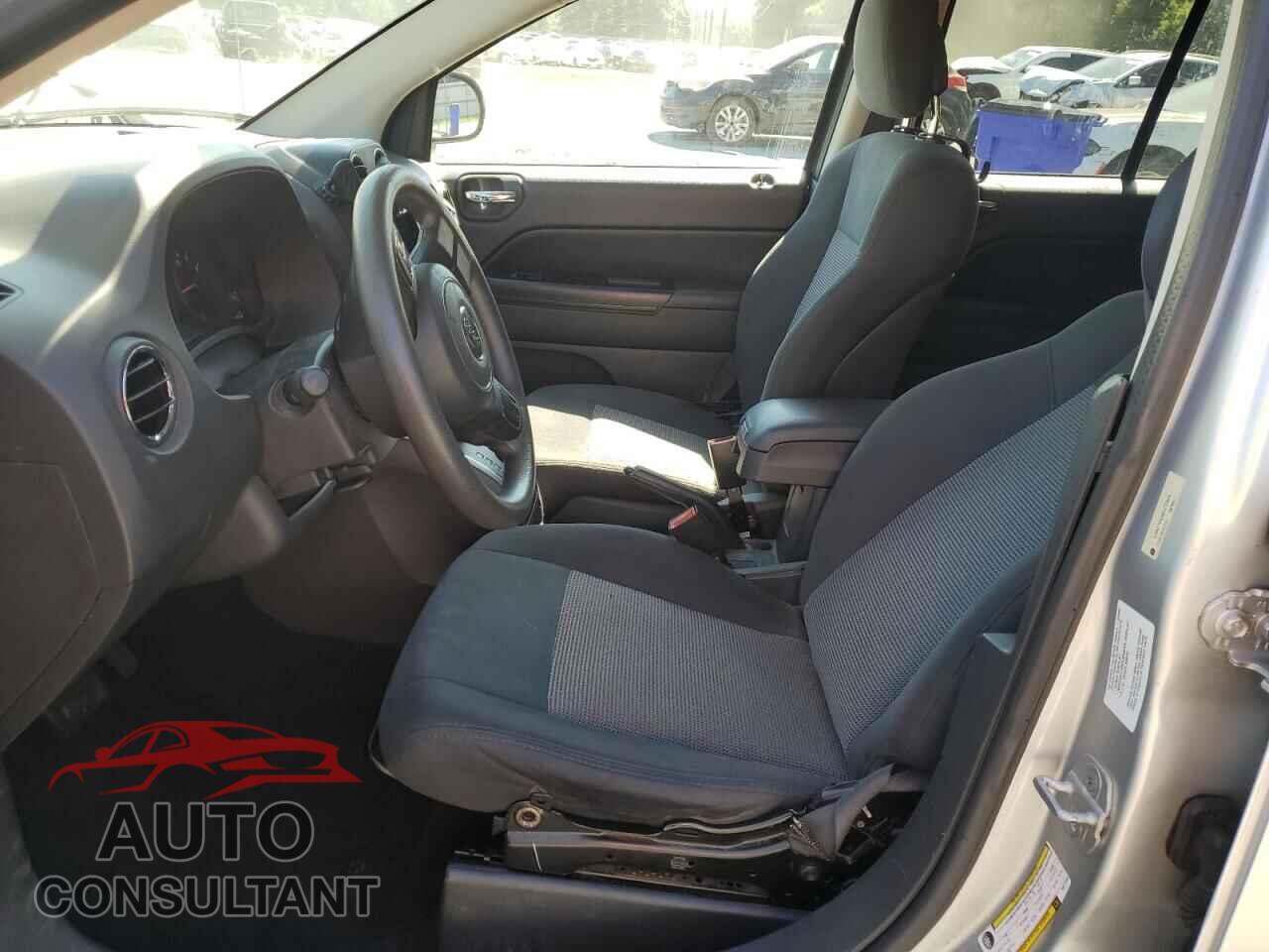 JEEP COMPASS 2011 - 1J4NT1FA5BD272004