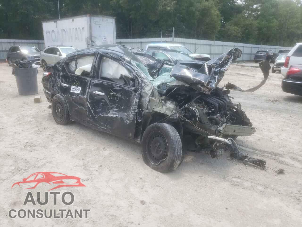 NISSAN VERSA 2017 - 3N1CN7AP3HL823252