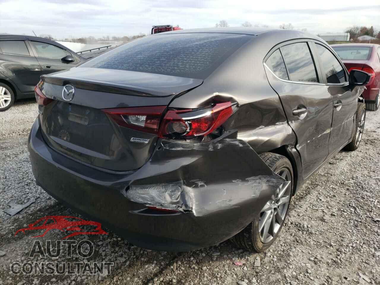 MAZDA 3 2018 - 3MZBN1V36JM164903