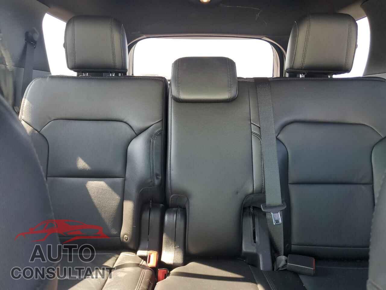 FORD EXPLORER 2017 - 1FM5K8D81HGA02613