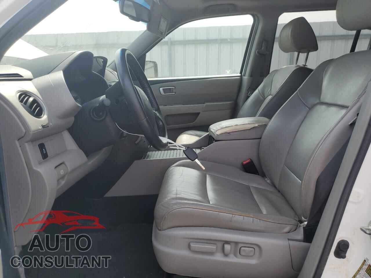 HONDA PILOT 2012 - 5FNYF4H52CB046749
