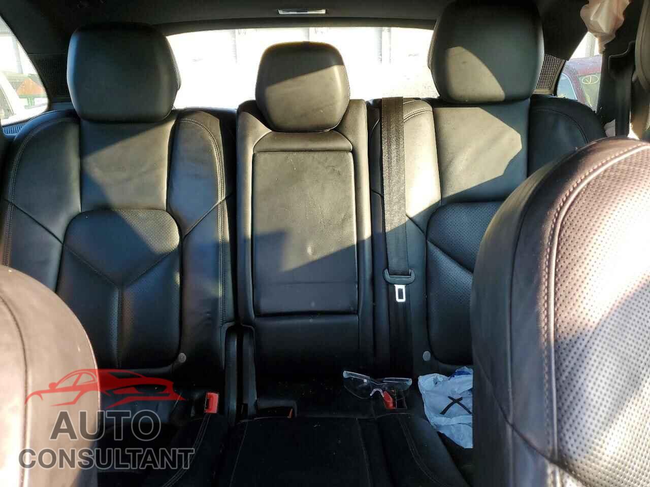 PORSCHE CAYENNE 2016 - WP1AA2A2XGKA14109