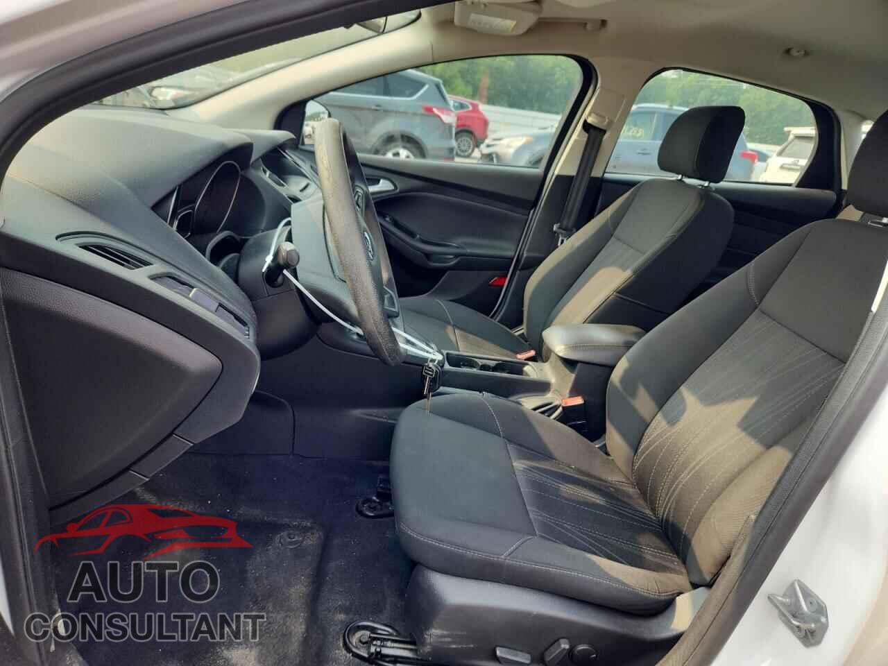FORD FOCUS 2016 - 1FADP3F20GL400789