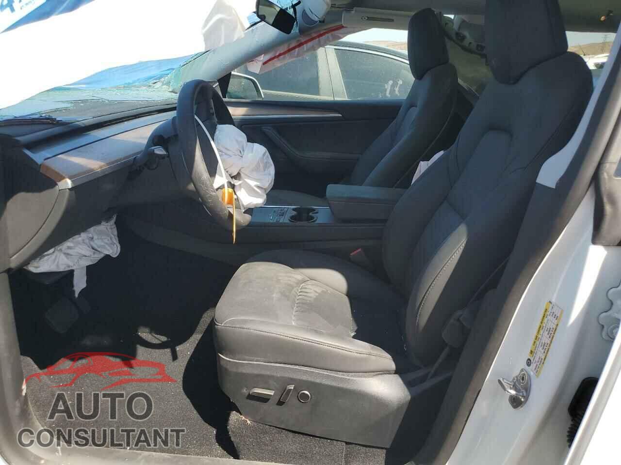 TESLA MODEL Y 2024 - 7SAYGDEEXRA290935