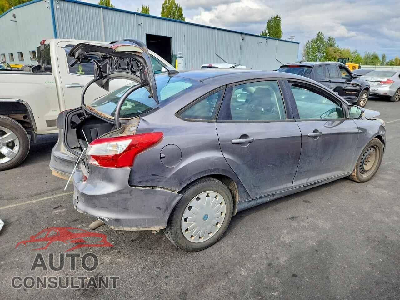 FORD FOCUS 2012 - 1FAHP3F2XCL230548