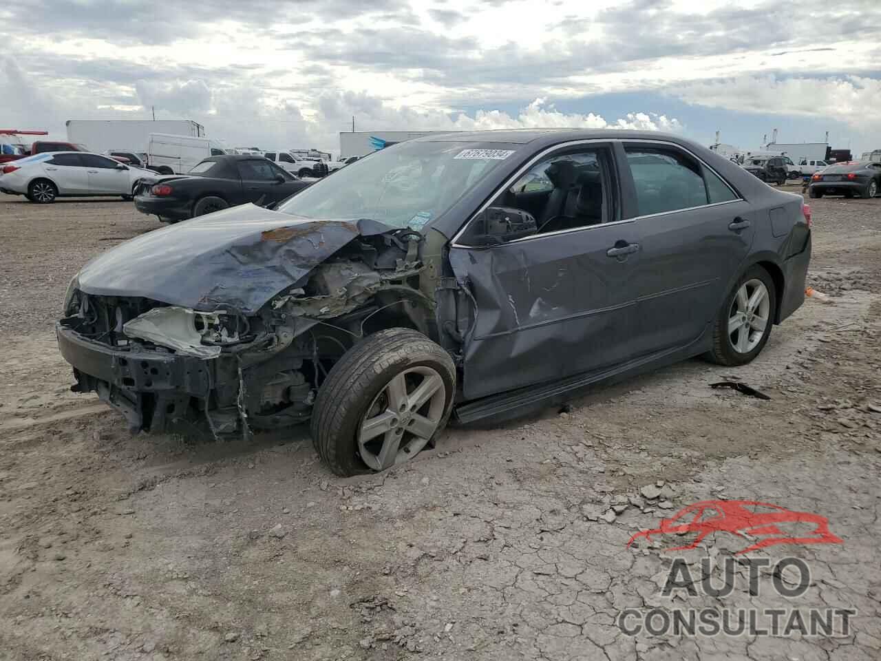 TOYOTA CAMRY 2014 - 4T1BF1FK4EU868021