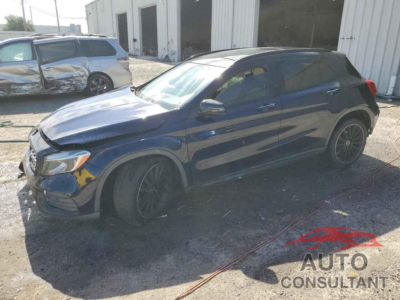 MERCEDES-BENZ GLA-CLASS 2018 - WDCTG4EB3JJ489042