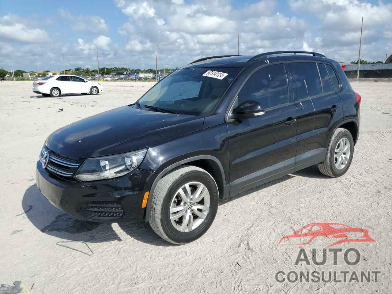 VOLKSWAGEN TIGUAN 2017 - WVGAV7AXXHW512623