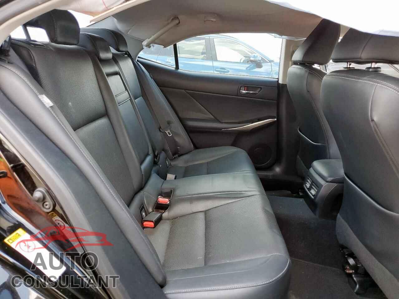 LEXUS IS 2015 - JTHBF1D23F5058221
