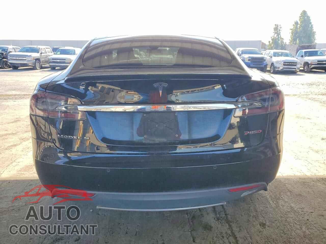 TESLA MODEL S 2015 - 5YJSA1E47FF117463