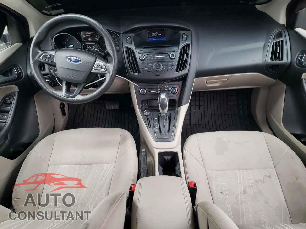 FORD FOCUS 2016 - 1FADP3F22GL285371