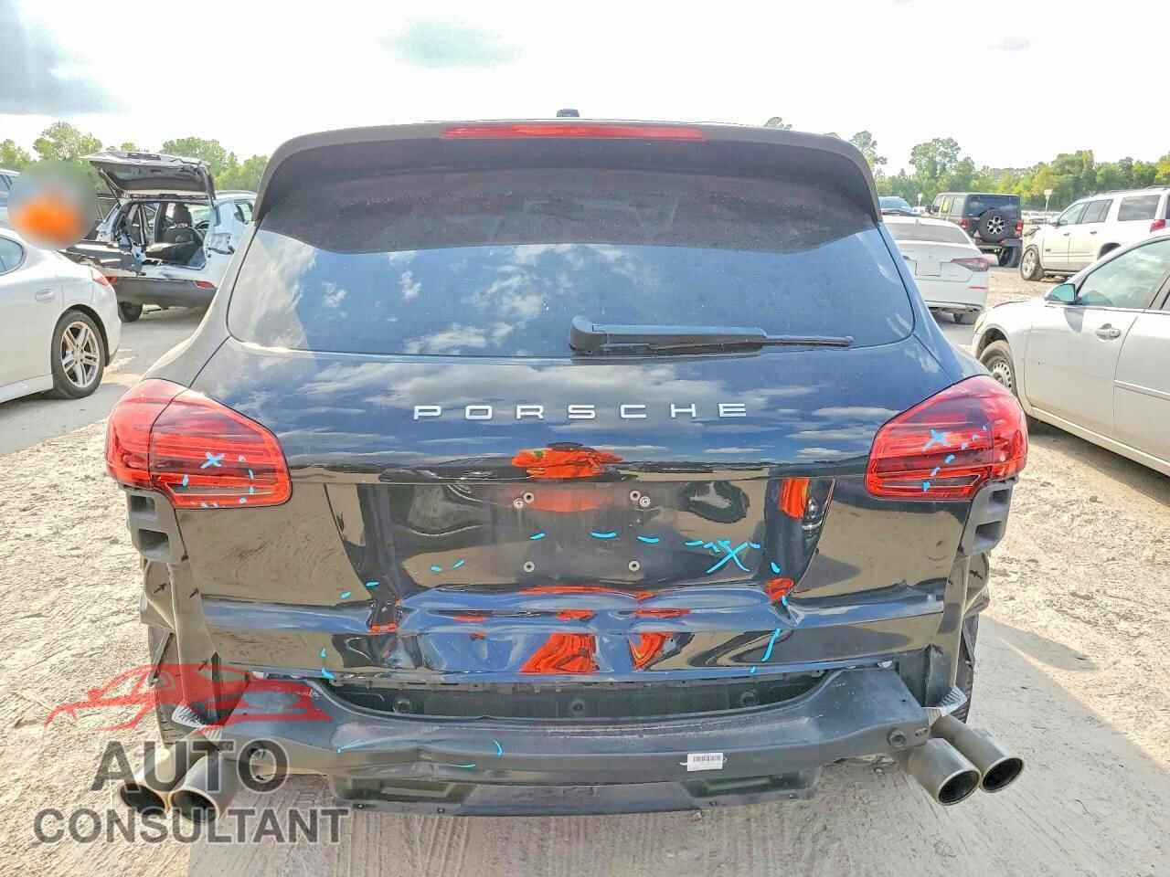 PORSCHE CAYENNE 2015 - WP1AB2A20FLA56701